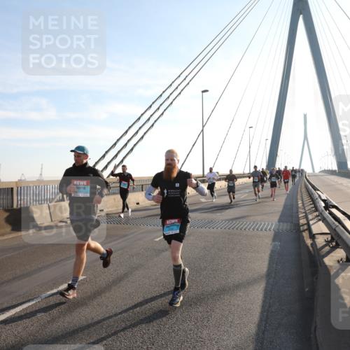 03.10.2025 - Köhlbrandbrückenlauf Yannick Fuchs http://msf.ph/oto/9138702 03.10.2025 08:23:06 Position 2 8 meine-sportfotos.de