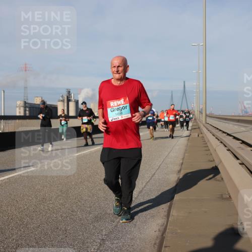 03.10.2025 - Köhlbrandbrückenlauf Lena Gebhardt http://msf.ph/oto/9138704 03.10.2025 09:56:24 Position 2 1498 meine-sportfotos.de