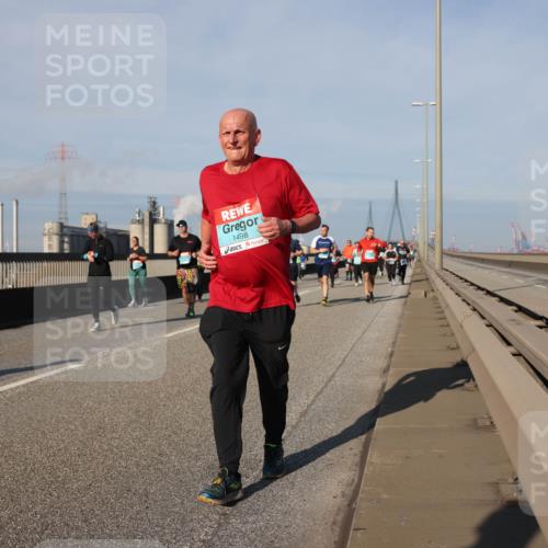 03.10.2025 - Köhlbrandbrückenlauf Lena Gebhardt http://msf.ph/oto/9138710 03.10.2025 09:56:24 Position 2 1498 meine-sportfotos.de