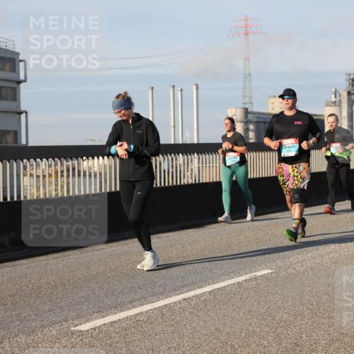 03.10.2025 - Köhlbrandbrückenlauf Lena Gebhardt http://msf.ph/oto/9138726 03.10.2025 09:56:26 Position 2 3268 meine-sportfotos.de