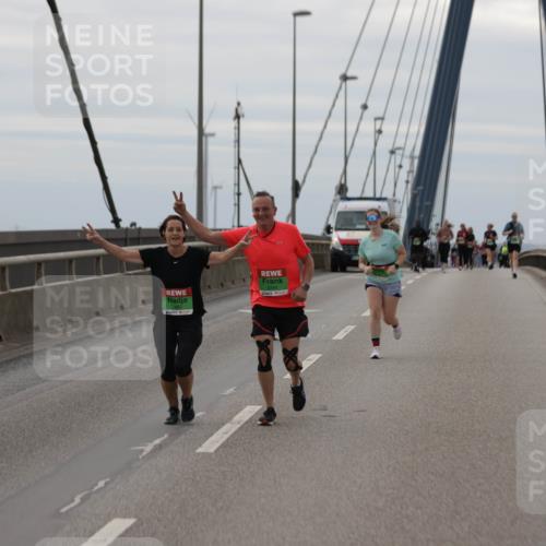 03.10.2025 - Köhlbrandbrückenlauf Jannik Wohlers http://msf.ph/oto/9138727 03.10.2025 16:09:01 Position 1  meine-sportfotos.de