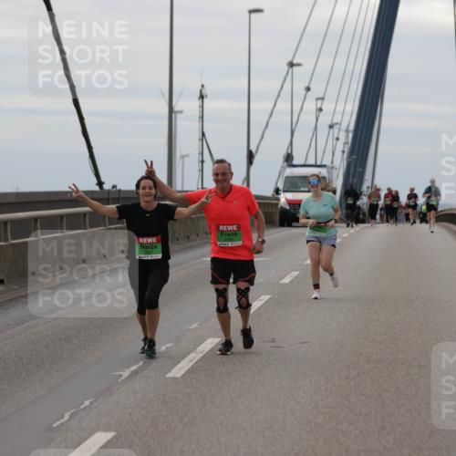 03.10.2025 - Köhlbrandbrückenlauf Jannik Wohlers http://msf.ph/oto/9138731 03.10.2025 16:09:01 Position 1  meine-sportfotos.de