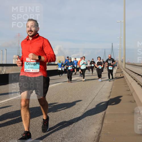 03.10.2025 - Köhlbrandbrückenlauf Lena Gebhardt http://msf.ph/oto/9138785 03.10.2025 09:56:29 Position 2 2165 meine-sportfotos.de