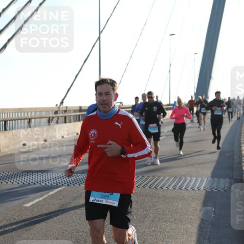 03.10.2025 - Köhlbrandbrückenlauf Yannick Fuchs http://msf.ph/oto/9138807 03.10.2025 08:23:11 Position 2 3525 meine-sportfotos.de