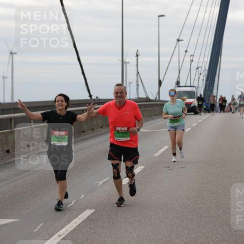 03.10.2025 - Köhlbrandbrückenlauf Jannik Wohlers http://msf.ph/oto/9138820 03.10.2025 16:09:02 Position 1 8284, 7682 meine-sportfotos.de
