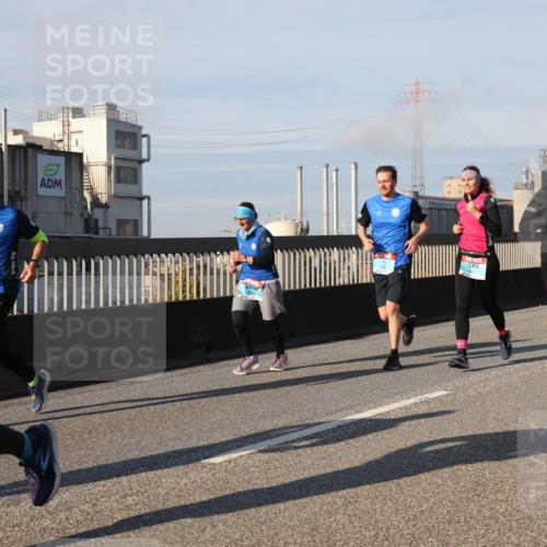03.10.2025 - Köhlbrandbrückenlauf Lena Gebhardt http://msf.ph/oto/9138874 03.10.2025 09:56:35 Position 2 007, 1979 meine-sportfotos.de