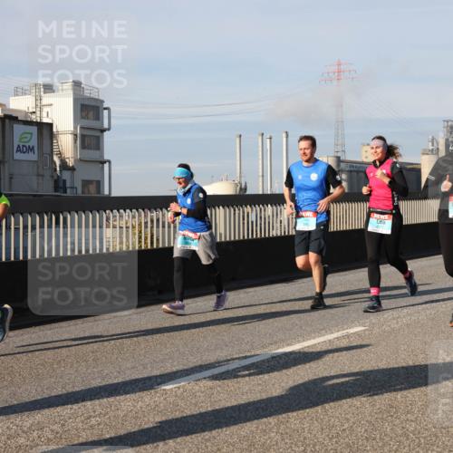 03.10.2025 - Köhlbrandbrückenlauf Lena Gebhardt http://msf.ph/oto/9138878 03.10.2025 09:56:35 Position 2 1979 meine-sportfotos.de