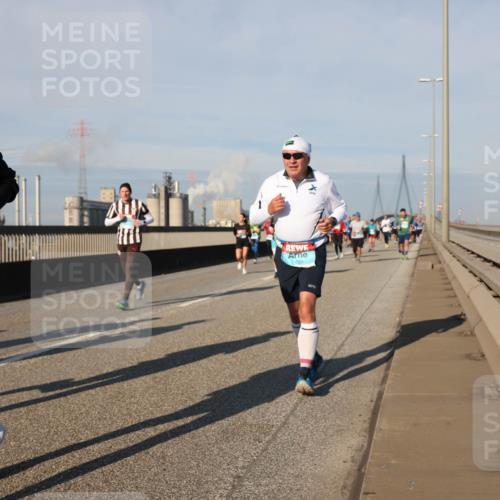 03.10.2025 - Köhlbrandbrückenlauf Lena Gebhardt http://msf.ph/oto/9138891 03.10.2025 09:56:36 Position 2 3395 meine-sportfotos.de