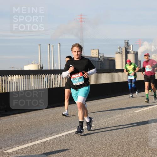 03.10.2025 - Köhlbrandbrückenlauf Lena Gebhardt http://msf.ph/oto/9138951 03.10.2025 09:56:39 Position 2 3381 meine-sportfotos.de