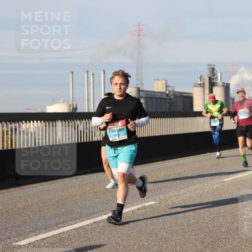03.10.2025 - Köhlbrandbrückenlauf Lena Gebhardt http://msf.ph/oto/9138955 03.10.2025 09:56:39 Position 2  meine-sportfotos.de