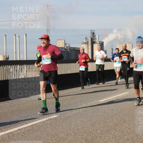 03.10.2025 - Köhlbrandbrückenlauf Lena Gebhardt http://msf.ph/oto/9138993 03.10.2025 09:56:41 Position 2 2832, 2044 meine-sportfotos.de