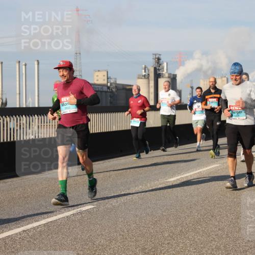03.10.2025 - Köhlbrandbrückenlauf Lena Gebhardt http://msf.ph/oto/9138997 03.10.2025 09:56:41 Position 2 2832, 2044 meine-sportfotos.de