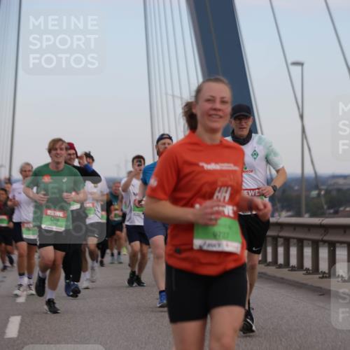 03.10.2025 - Köhlbrandbrückenlauf Jannik Wohlers http://msf.ph/oto/9139077 03.10.2025 15:31:13 Position 1 9427 meine-sportfotos.de