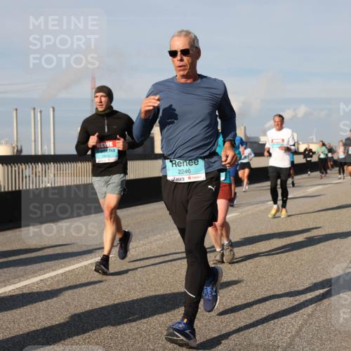 03.10.2025 - Köhlbrandbrückenlauf Lena Gebhardt http://msf.ph/oto/9139085 03.10.2025 09:56:46 Position 2 1905, 2246 meine-sportfotos.de