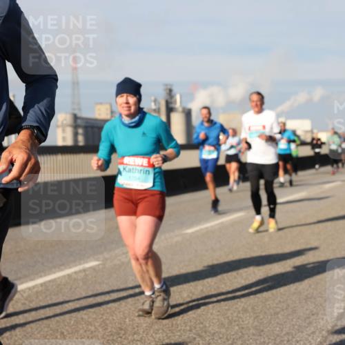 03.10.2025 - Köhlbrandbrückenlauf Lena Gebhardt http://msf.ph/oto/9139097 03.10.2025 09:56:47 Position 2 246, 66 meine-sportfotos.de