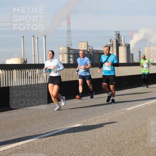 03.10.2025 - Köhlbrandbrückenlauf Lena Gebhardt http://msf.ph/oto/9139164 03.10.2025 09:56:50 Position 2 3206 meine-sportfotos.de