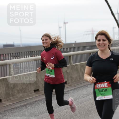 03.10.2025 - Köhlbrandbrückenlauf Jannik Wohlers http://msf.ph/oto/9139188 03.10.2025 16:09:44 Position 1 8893, 03 meine-sportfotos.de