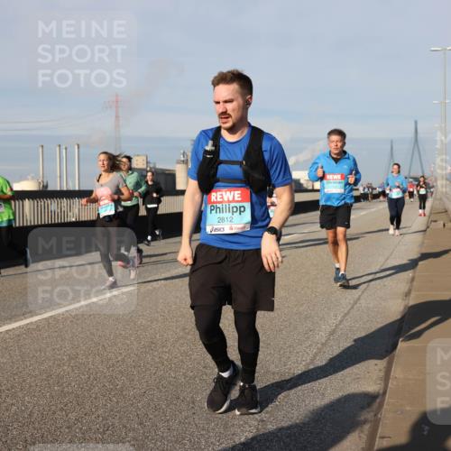 03.10.2025 - Köhlbrandbrückenlauf Lena Gebhardt http://msf.ph/oto/9139246 03.10.2025 09:56:55 Position 2 2812 meine-sportfotos.de