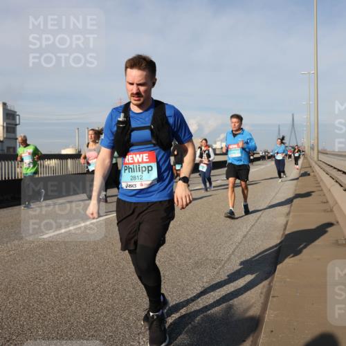 03.10.2025 - Köhlbrandbrückenlauf Lena Gebhardt http://msf.ph/oto/9139251 03.10.2025 09:56:55 Position 2 2812 meine-sportfotos.de
