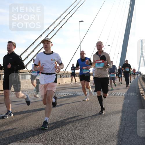 03.10.2025 - Köhlbrandbrückenlauf Yannick Fuchs http://msf.ph/oto/9139284 03.10.2025 08:23:45 Position 2 1082 meine-sportfotos.de