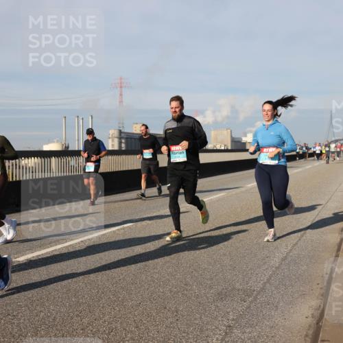 03.10.2025 - Köhlbrandbrückenlauf Lena Gebhardt http://msf.ph/oto/9139311 03.10.2025 09:56:58 Position 2 1565, 3144 meine-sportfotos.de