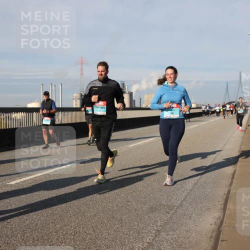 03.10.2025 - Köhlbrandbrückenlauf Lena Gebhardt http://msf.ph/oto/9139314 03.10.2025 09:56:58 Position 2 3144, 3788 meine-sportfotos.de