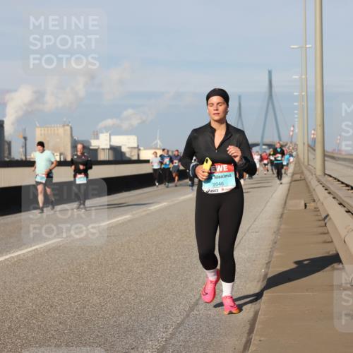 03.10.2025 - Köhlbrandbrückenlauf Lena Gebhardt http://msf.ph/oto/9139351 03.10.2025 09:57:02 Position 2 2046 meine-sportfotos.de