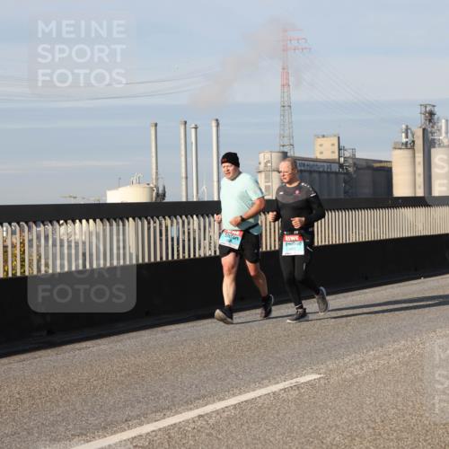 03.10.2025 - Köhlbrandbrückenlauf Lena Gebhardt http://msf.ph/oto/9139392 03.10.2025 09:57:06 Position 2  meine-sportfotos.de