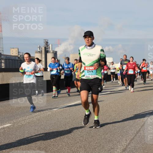 03.10.2025 - Köhlbrandbrückenlauf Lena Gebhardt http://msf.ph/oto/9139433 03.10.2025 09:57:11 Position 2 2276, 1813 meine-sportfotos.de