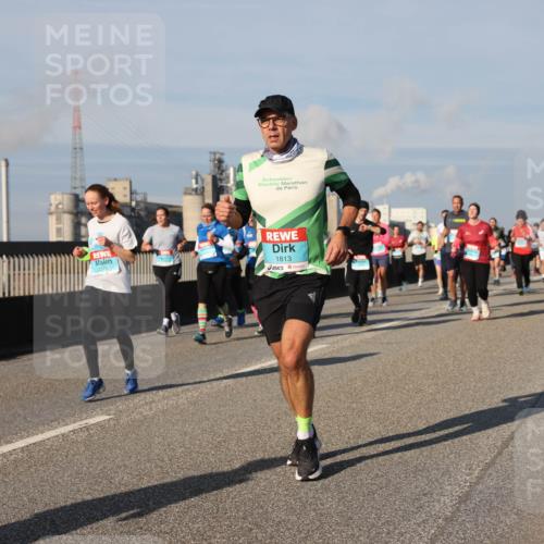 03.10.2025 - Köhlbrandbrückenlauf Lena Gebhardt http://msf.ph/oto/9139442 03.10.2025 09:57:11 Position 2 1813 meine-sportfotos.de
