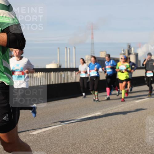 03.10.2025 - Köhlbrandbrückenlauf Lena Gebhardt http://msf.ph/oto/9139455 03.10.2025 09:57:12 Position 2 1813 meine-sportfotos.de