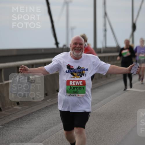 03.10.2025 - Köhlbrandbrückenlauf Jannik Wohlers http://msf.ph/oto/9139465 03.10.2025 16:10:06 Position 1 8538 meine-sportfotos.de