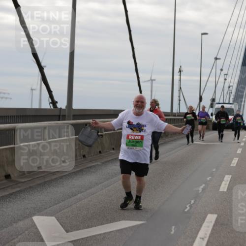 03.10.2025 - Köhlbrandbrückenlauf Jannik Wohlers http://msf.ph/oto/9139498 03.10.2025 16:10:06 Position 1 8538 meine-sportfotos.de