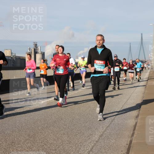 03.10.2025 - Köhlbrandbrückenlauf Lena Gebhardt http://msf.ph/oto/9139500 03.10.2025 09:57:14 Position 2 1877, 2778 meine-sportfotos.de