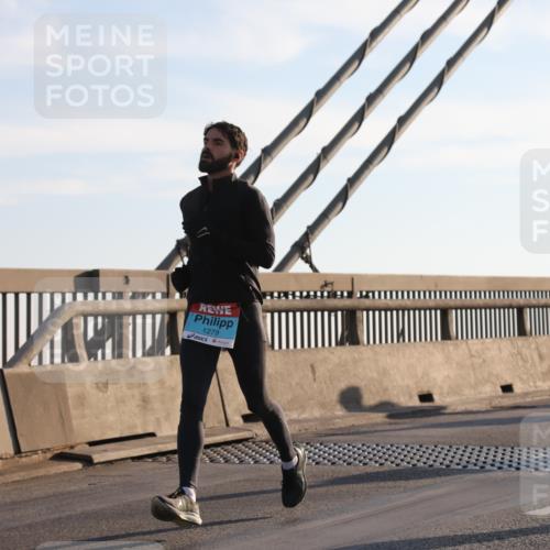 03.10.2025 - Köhlbrandbrückenlauf Yannick Fuchs http://msf.ph/oto/9139589 03.10.2025 08:24:08 Position 2 1279 meine-sportfotos.de