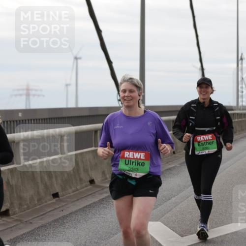 03.10.2025 - Köhlbrandbrückenlauf Jannik Wohlers http://msf.ph/oto/9139675 03.10.2025 16:10:18 Position 1 7705, 9343, 8723, 8724 meine-sportfotos.de