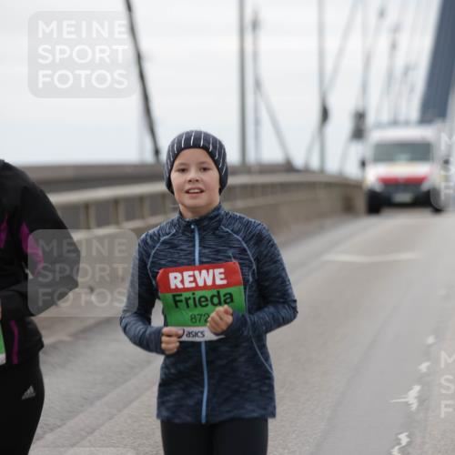 03.10.2025 - Köhlbrandbrückenlauf Jannik Wohlers http://msf.ph/oto/9139702 03.10.2025 16:10:19 Position 1 8723, 872 meine-sportfotos.de