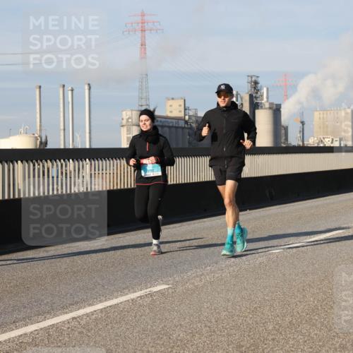 03.10.2025 - Köhlbrandbrückenlauf Lena Gebhardt http://msf.ph/oto/9139720 03.10.2025 09:57:28 Position 2 3792 meine-sportfotos.de