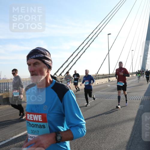 03.10.2025 - Köhlbrandbrückenlauf Yannick Fuchs http://msf.ph/oto/9139730 03.10.2025 08:24:17 Position 2 3317 meine-sportfotos.de