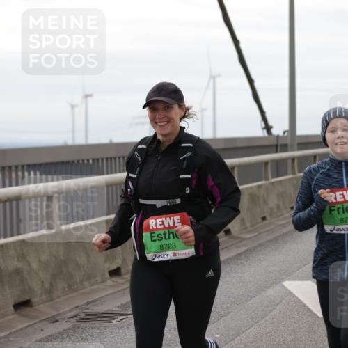 03.10.2025 - Köhlbrandbrückenlauf Jannik Wohlers http://msf.ph/oto/9139737 03.10.2025 16:10:20 Position 1 8723, 8724 meine-sportfotos.de