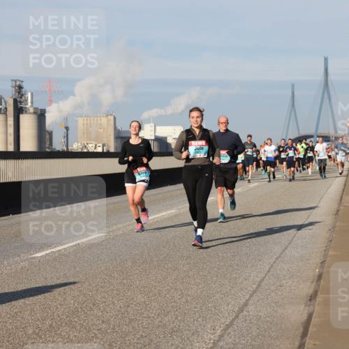 03.10.2025 - Köhlbrandbrückenlauf Lena Gebhardt http://msf.ph/oto/9139741 03.10.2025 09:57:30 Position 2 1821 meine-sportfotos.de