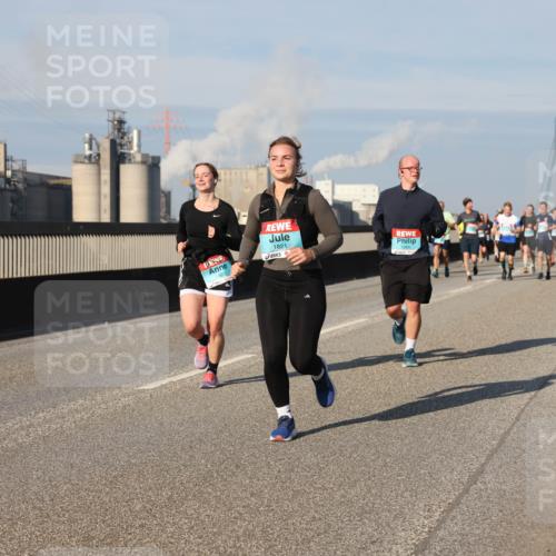 03.10.2025 - Köhlbrandbrückenlauf Lena Gebhardt http://msf.ph/oto/9139758 03.10.2025 09:57:31 Position 2 1821 meine-sportfotos.de