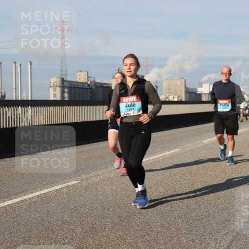 03.10.2025 - Köhlbrandbrückenlauf Lena Gebhardt http://msf.ph/oto/9139780 03.10.2025 09:57:32 Position 2 1821 meine-sportfotos.de