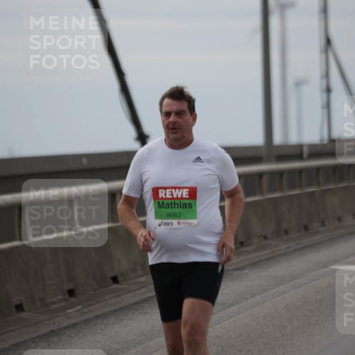 03.10.2025 - Köhlbrandbrückenlauf Jannik Wohlers http://msf.ph/oto/9139795 03.10.2025 16:10:51 Position 1 8663 meine-sportfotos.de