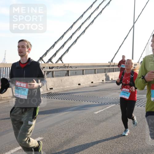 03.10.2025 - Köhlbrandbrückenlauf Yannick Fuchs http://msf.ph/oto/9139813 03.10.2025 08:24:25 Position 2 1144, 3630, 1517 meine-sportfotos.de