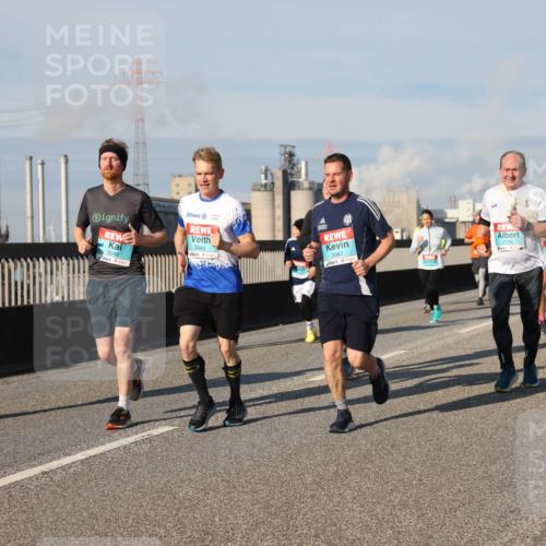 03.10.2025 - Köhlbrandbrückenlauf Lena Gebhardt http://msf.ph/oto/9139892 03.10.2025 09:57:41 Position 2 2025, 3416, 19, 3048, 3049, 3047, 2056 meine-sportfotos.de