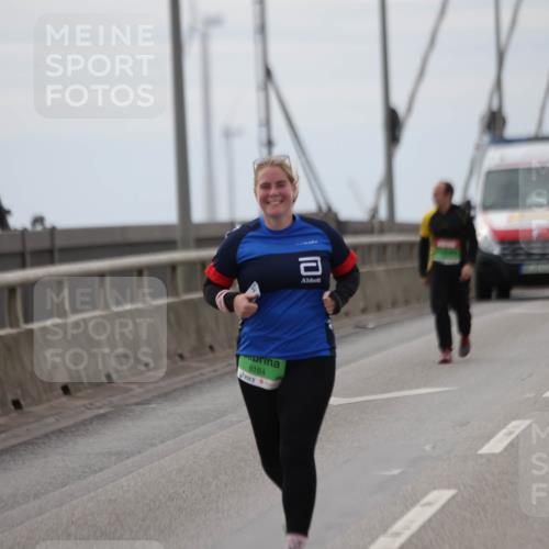 03.10.2025 - Köhlbrandbrückenlauf Jannik Wohlers http://msf.ph/oto/9139897 03.10.2025 16:10:54 Position 1 8164 meine-sportfotos.de