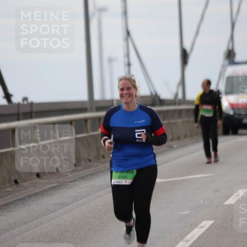 03.10.2025 - Köhlbrandbrückenlauf Jannik Wohlers http://msf.ph/oto/9139907 03.10.2025 16:10:54 Position 1 8164 meine-sportfotos.de