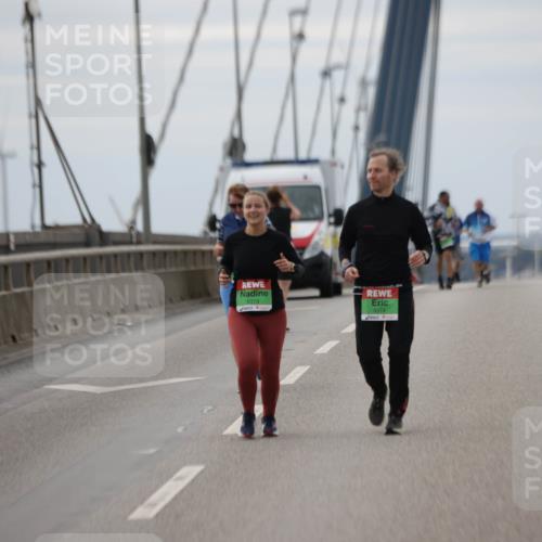 03.10.2025 - Köhlbrandbrückenlauf Jannik Wohlers http://msf.ph/oto/9139923 03.10.2025 16:10:59 Position 1 9373, 9374 meine-sportfotos.de