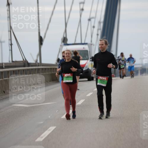 03.10.2025 - Köhlbrandbrückenlauf Jannik Wohlers http://msf.ph/oto/9139935 03.10.2025 16:10:59 Position 1 9373 meine-sportfotos.de